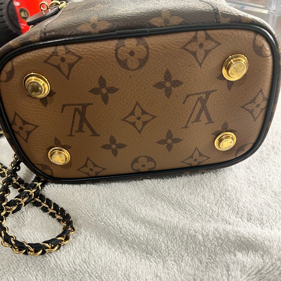 Vanity PM - Picture 14 of 16